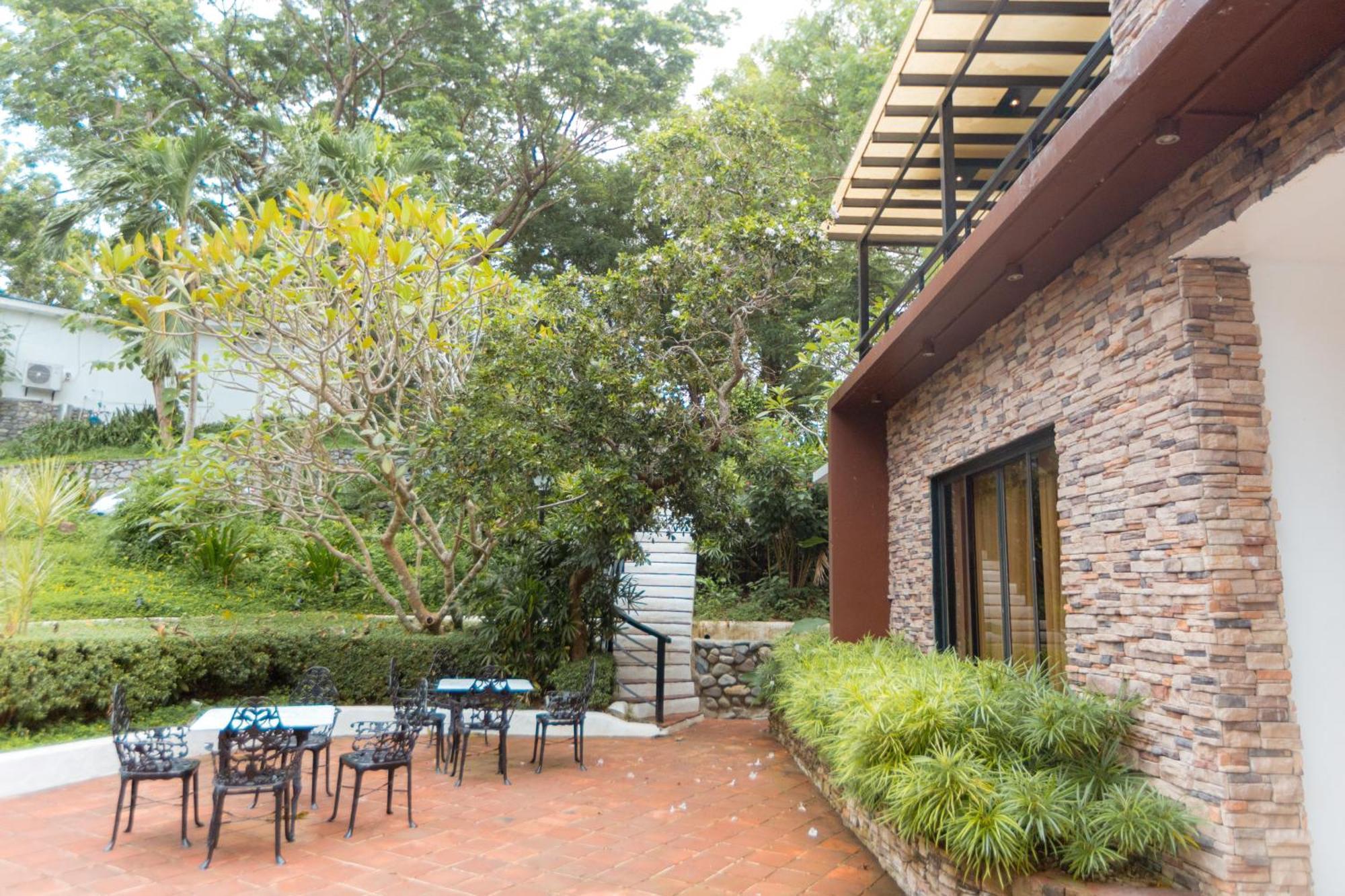 Bellagio Hills Hotel And Restaurant Paoay Экстерьер фото